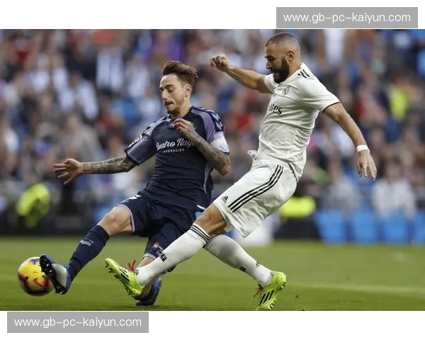 冰与火之歌：这些“皇马vs马竞图片”背后，藏着马德里德比百年的铁血与优雅